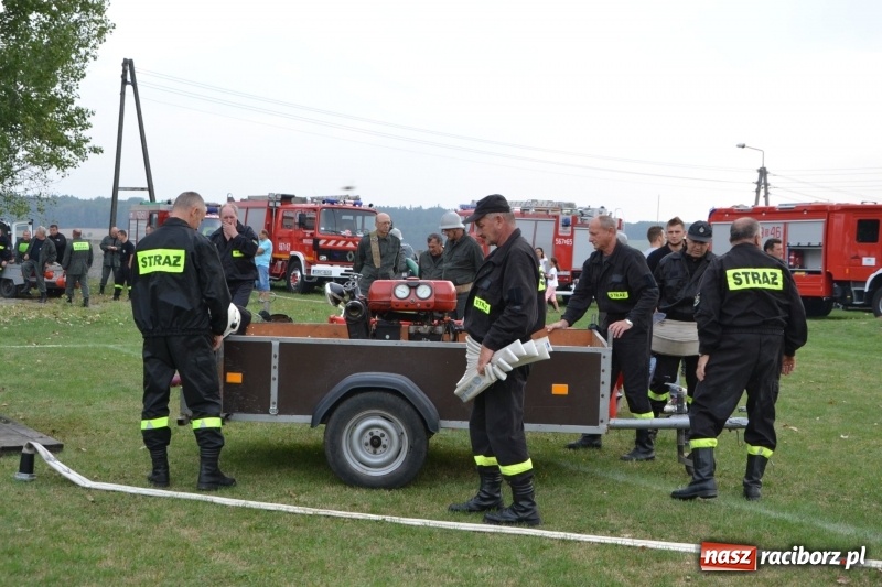 Zdjęcie w galerii na portalu naszraciborz.pl: Oldboje z Rudyszwałdu jak młodzieniaszki. Zdobyli Puchar Prezesa OSP Owsiszcze ze świetnym czasem wiadomości z regionu