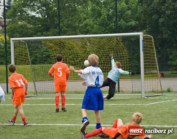 Zdjęcie w galerii na portalu naszraciborz.pl: Mini Liga Trampkarzy na Orliku wiadomości z regionu