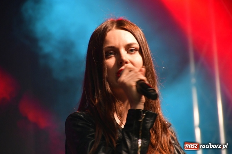 Zdjęcie w galerii na portalu naszraciborz.pl: Monika Lewczuk na Dniach Kuźni Raciborskiej FOTO i VIDEO wiadomości z regionu