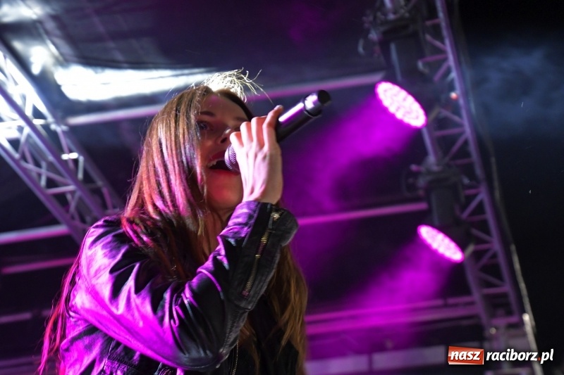 Zdjęcie w galerii na portalu naszraciborz.pl: Monika Lewczuk na Dniach Kuźni Raciborskiej FOTO i VIDEO wiadomości z regionu