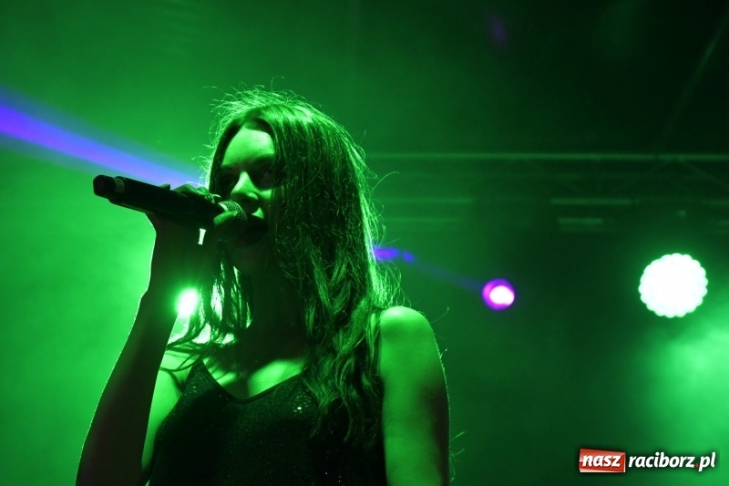 Zdjęcie w galerii na portalu naszraciborz.pl: Monika Lewczuk na Dniach Kuźni Raciborskiej FOTO i VIDEO wiadomości z regionu