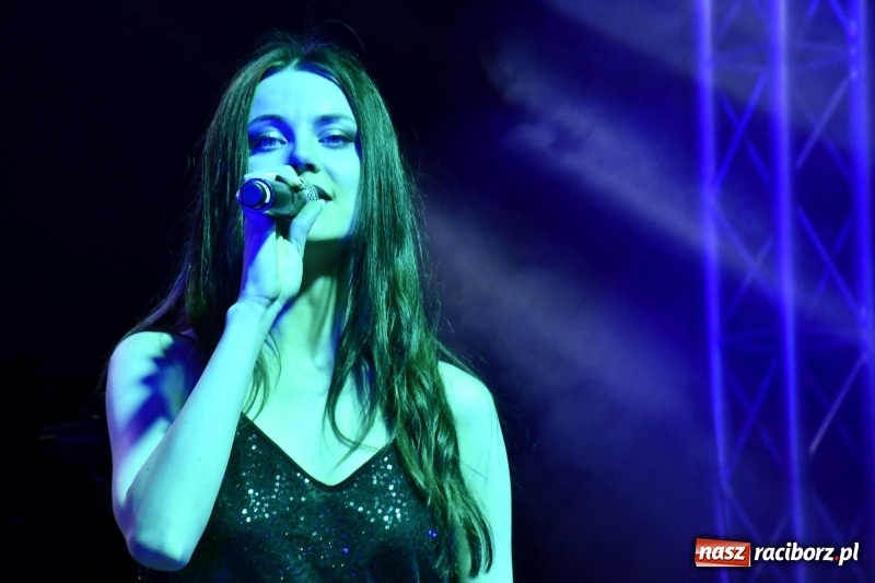 Zdjęcie w galerii na portalu naszraciborz.pl: Monika Lewczuk na Dniach Kuźni Raciborskiej FOTO i VIDEO wiadomości z regionu