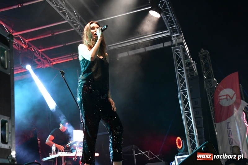 Zdjęcie w galerii na portalu naszraciborz.pl: Monika Lewczuk na Dniach Kuźni Raciborskiej FOTO i VIDEO wiadomości z regionu