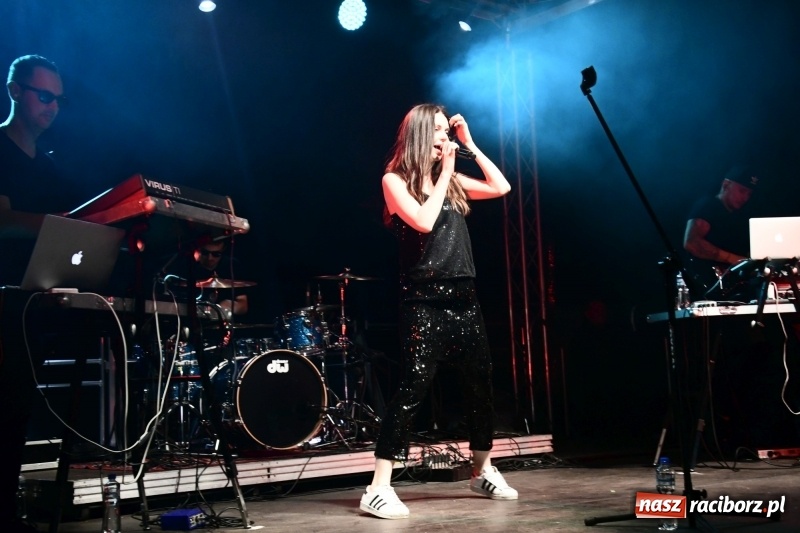 Zdjęcie w galerii na portalu naszraciborz.pl: Monika Lewczuk na Dniach Kuźni Raciborskiej FOTO i VIDEO wiadomości z regionu