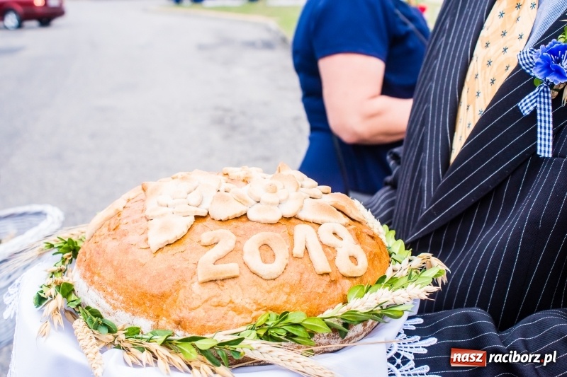 Zdjęcie w galerii na portalu naszraciborz.pl: Mieszkańcy Tworkowa dziękowali za plony FOTO i WIDEO wiadomości z regionu