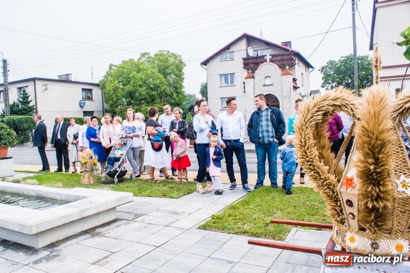 Zdjęcie w galerii na portalu naszraciborz.pl: Mieszkańcy Tworkowa dziękowali za plony FOTO i WIDEO wiadomości z regionu