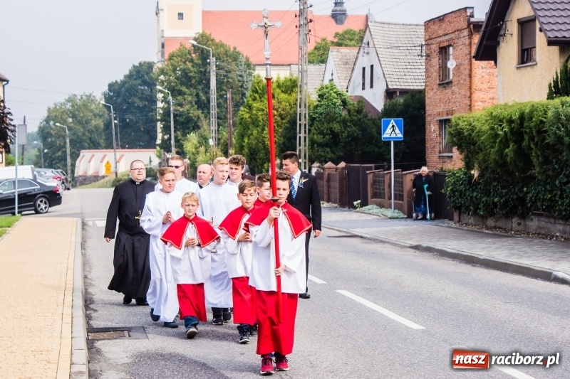 Zdjęcie w galerii na portalu naszraciborz.pl: Mieszkańcy Tworkowa dziękowali za plony FOTO i WIDEO wiadomości z regionu