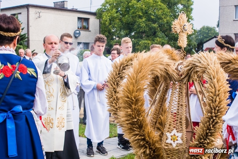 Zdjęcie w galerii na portalu naszraciborz.pl: Mieszkańcy Tworkowa dziękowali za plony FOTO i WIDEO wiadomości z regionu