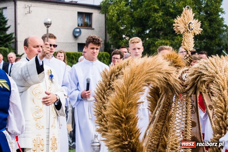 Zdjęcie w galerii na portalu naszraciborz.pl: Mieszkańcy Tworkowa dziękowali za plony FOTO i WIDEO wiadomości z regionu