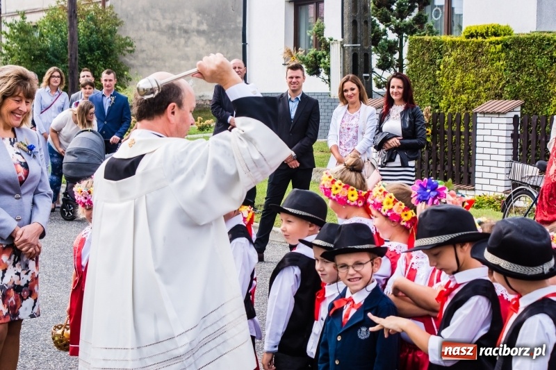 Zdjęcie w galerii na portalu naszraciborz.pl: Mieszkańcy Tworkowa dziękowali za plony FOTO i WIDEO wiadomości z regionu