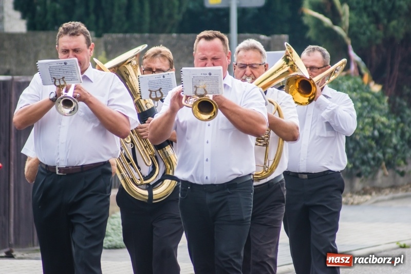 Zdjęcie w galerii na portalu naszraciborz.pl: Mieszkańcy Tworkowa dziękowali za plony FOTO i WIDEO wiadomości z regionu