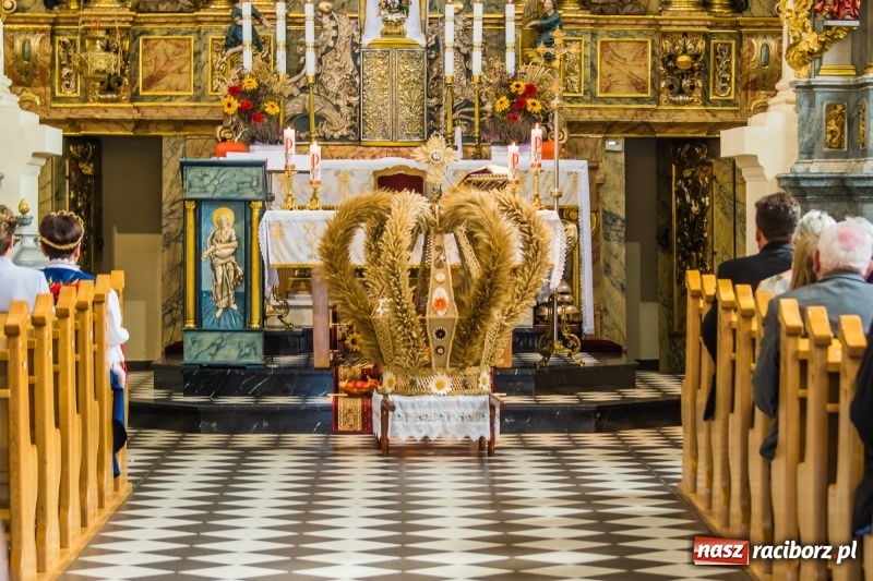 Zdjęcie w galerii na portalu naszraciborz.pl: Mieszkańcy Tworkowa dziękowali za plony FOTO i WIDEO wiadomości z regionu