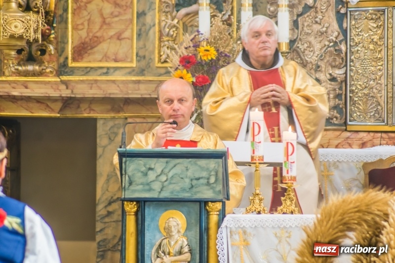 Zdjęcie w galerii na portalu naszraciborz.pl: Mieszkańcy Tworkowa dziękowali za plony FOTO i WIDEO wiadomości z regionu