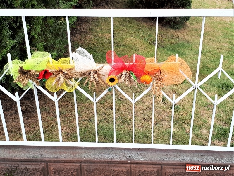 Zdjęcie w galerii na portalu naszraciborz.pl: Mieszkańcy Tworkowa dziękowali za plony FOTO i WIDEO wiadomości z regionu