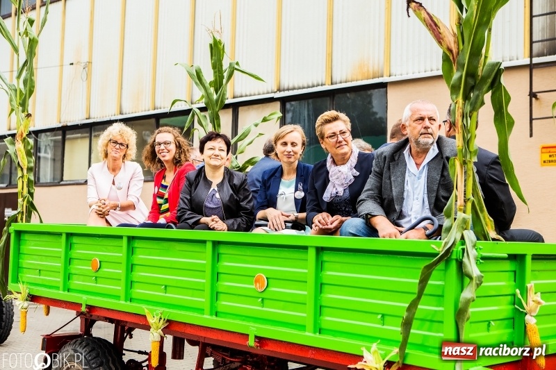 Zdjęcie w galerii na portalu naszraciborz.pl: Powiatowe dożynki w tym roku w Pietrowicach Wielkich  wiadomości z regionu