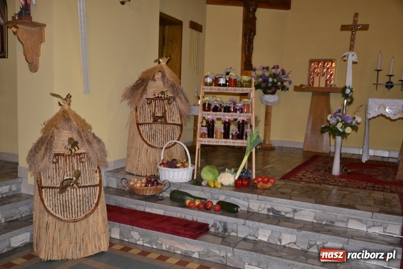 Zdjęcie w galerii na portalu naszraciborz.pl: W Chałupkach rolników mają mało, ale za plony zawsze dziękują  wiadomości z regionu