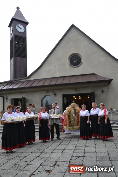 Zdjęcie w galerii na portalu naszraciborz.pl: W Chałupkach rolników mają mało, ale za plony zawsze dziękują  wiadomości z regionu