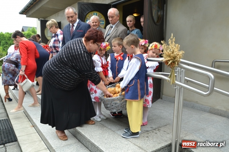 Zdjęcie w galerii na portalu naszraciborz.pl: W Chałupkach rolników mają mało, ale za plony zawsze dziękują  wiadomości z regionu