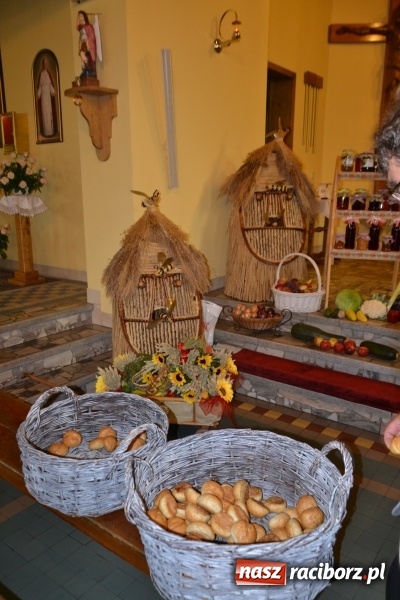 Zdjęcie w galerii na portalu naszraciborz.pl: W Chałupkach rolników mają mało, ale za plony zawsze dziękują  wiadomości z regionu