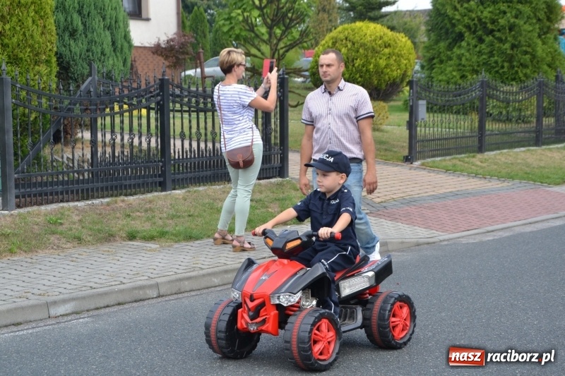 Zdjęcie w galerii na portalu naszraciborz.pl: Kolorowo i cyrkowo na dożynkach w Rudyszwałdzie  wiadomości z regionu