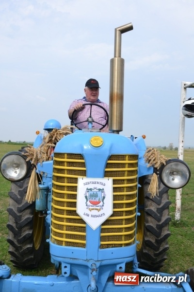 Zdjęcie w galerii na portalu naszraciborz.pl: Kolorowo i cyrkowo na dożynkach w Rudyszwałdzie  wiadomości z regionu