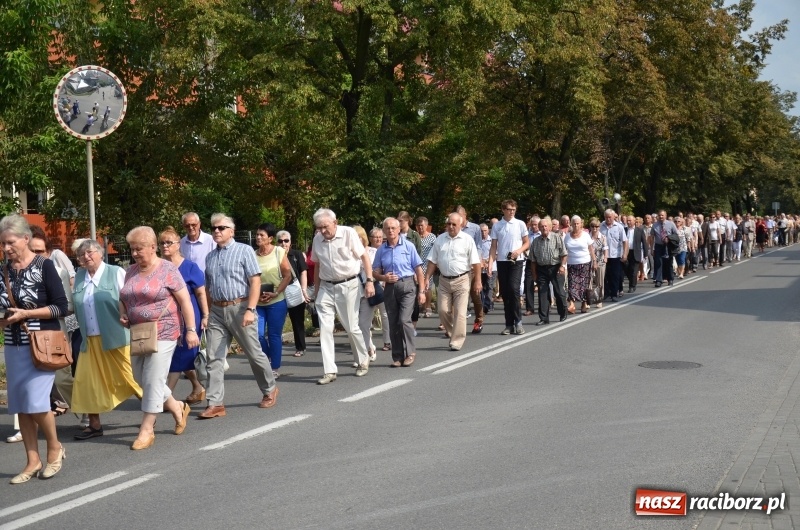 Zdjęcie w galerii na portalu naszraciborz.pl: Parafia NSPJ pielgrzymowała dziś do Raciborskiej Pani  wiadomości z regionu