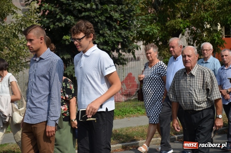 Zdjęcie w galerii na portalu naszraciborz.pl: Parafia NSPJ pielgrzymowała dziś do Raciborskiej Pani  wiadomości z regionu