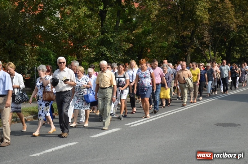 Zdjęcie w galerii na portalu naszraciborz.pl: Parafia NSPJ pielgrzymowała dziś do Raciborskiej Pani  wiadomości z regionu
