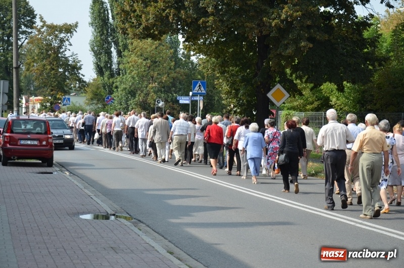 Zdjęcie w galerii na portalu naszraciborz.pl: Parafia NSPJ pielgrzymowała dziś do Raciborskiej Pani  wiadomości z regionu