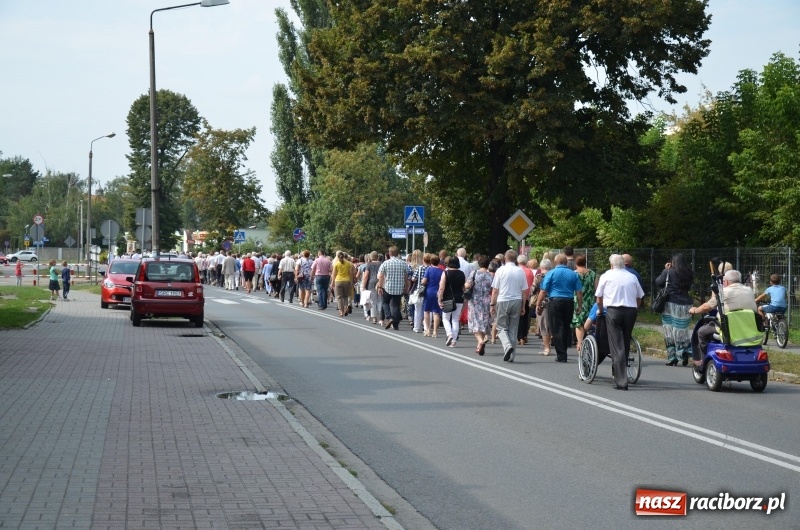Zdjęcie w galerii na portalu naszraciborz.pl: Parafia NSPJ pielgrzymowała dziś do Raciborskiej Pani  wiadomości z regionu