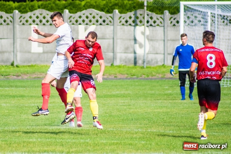 Zdjęcie w galerii na portalu naszraciborz.pl: C klasa. Mało porywający pojedynek rezerw Tworkowa i Czyżowic wiadomości z regionu