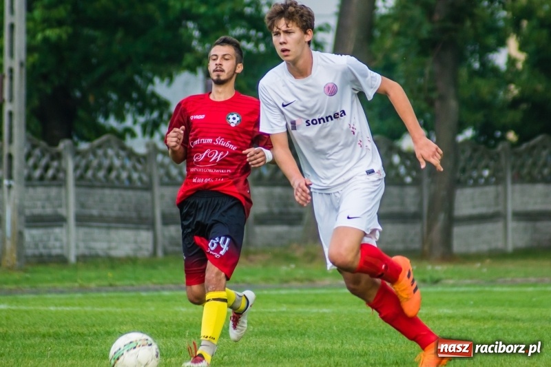 Zdjęcie w galerii na portalu naszraciborz.pl: C klasa. Mało porywający pojedynek rezerw Tworkowa i Czyżowic wiadomości z regionu