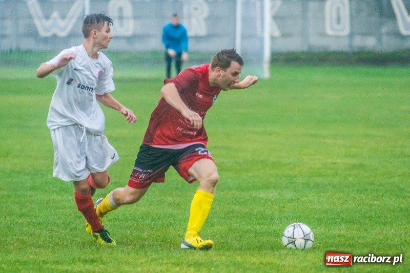 Zdjęcie w galerii na portalu naszraciborz.pl: C klasa. Mało porywający pojedynek rezerw Tworkowa i Czyżowic wiadomości z regionu