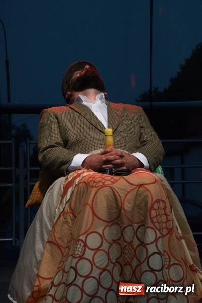 Zdjęcie w galerii na portalu naszraciborz.pl: Kabaret Młodych Panów na finał Dni Kuźni Raciborskiej wiadomości z regionu