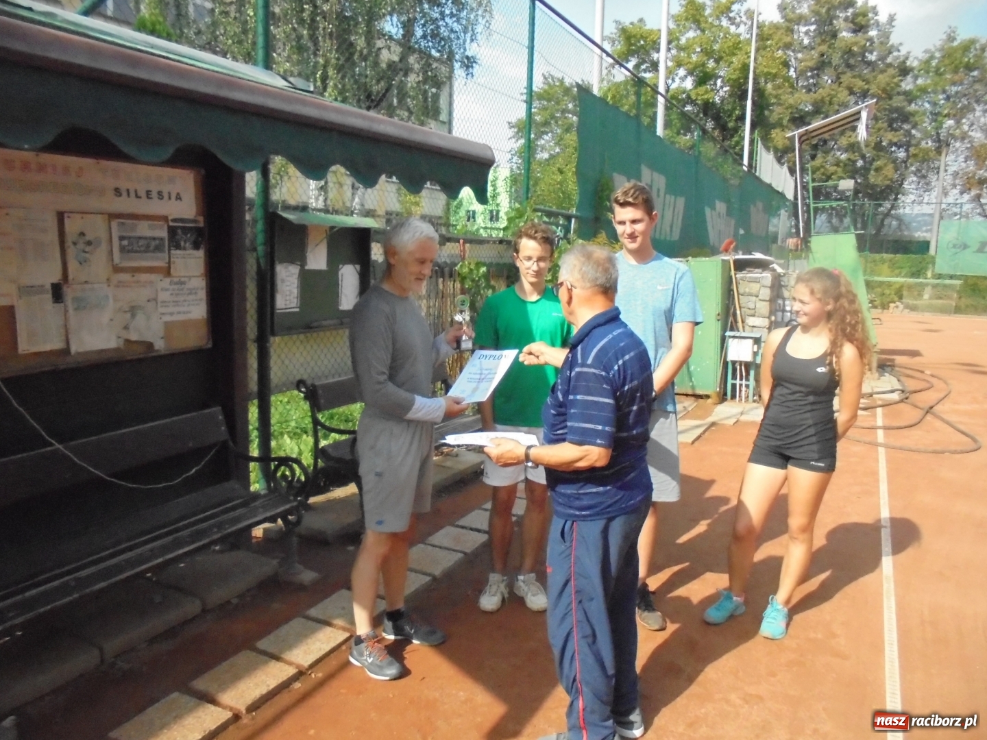 Zdjęcie w galerii na portalu naszraciborz.pl: Tenisowy turniej w deblu i mikście za nami wiadomości z regionu