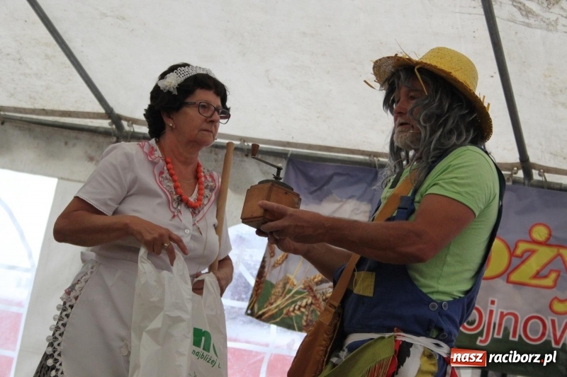 Zdjęcie w galerii na portalu naszraciborz.pl: Ulewa nie przeszkodziła w zabawie dożynkowej w Wojnowicach  wiadomości z regionu