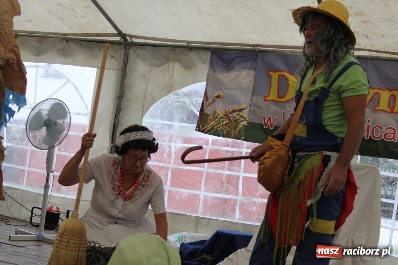 Zdjęcie w galerii na portalu naszraciborz.pl: Ulewa nie przeszkodziła w zabawie dożynkowej w Wojnowicach  wiadomości z regionu