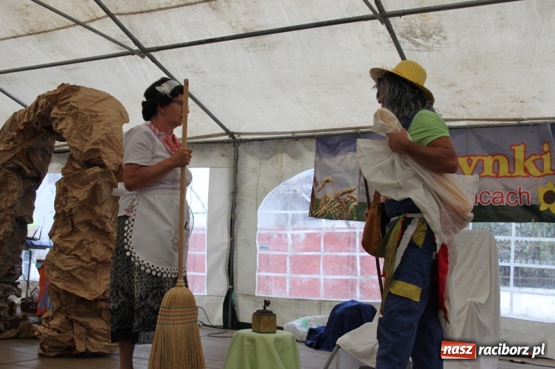 Zdjęcie w galerii na portalu naszraciborz.pl: Ulewa nie przeszkodziła w zabawie dożynkowej w Wojnowicach  wiadomości z regionu