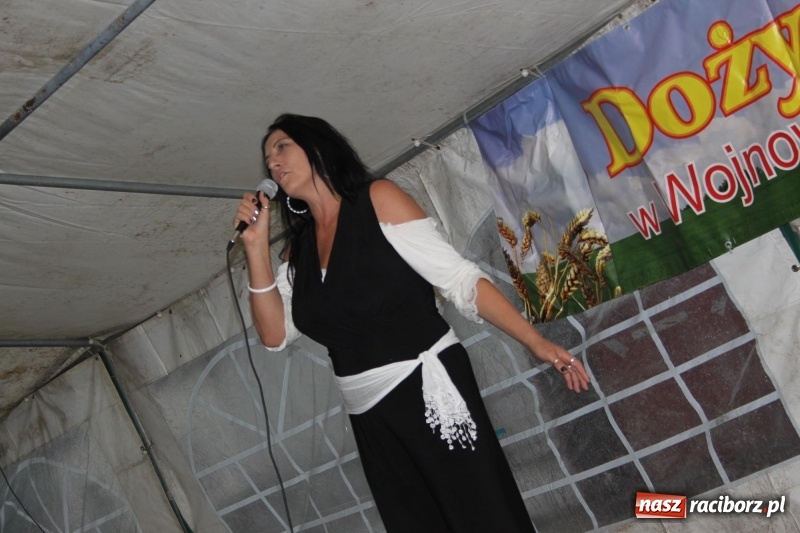 Zdjęcie w galerii na portalu naszraciborz.pl: Ulewa nie przeszkodziła w zabawie dożynkowej w Wojnowicach  wiadomości z regionu