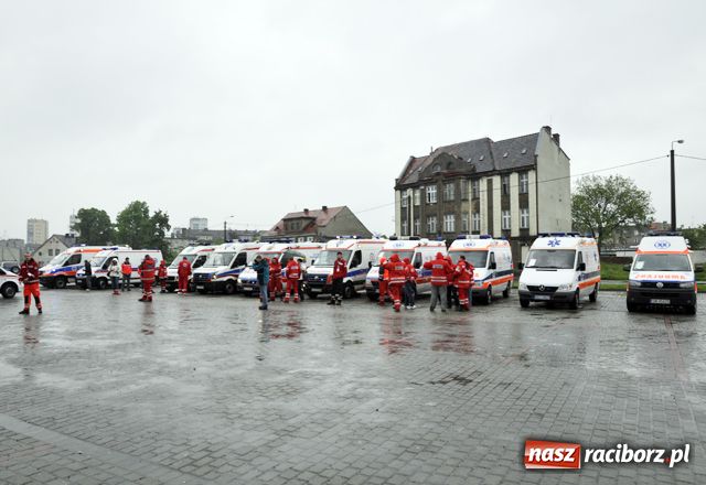 Zdjęcie w galerii na portalu naszraciborz.pl: Ratownicy odjechali z nagrodami wiadomości z regionu