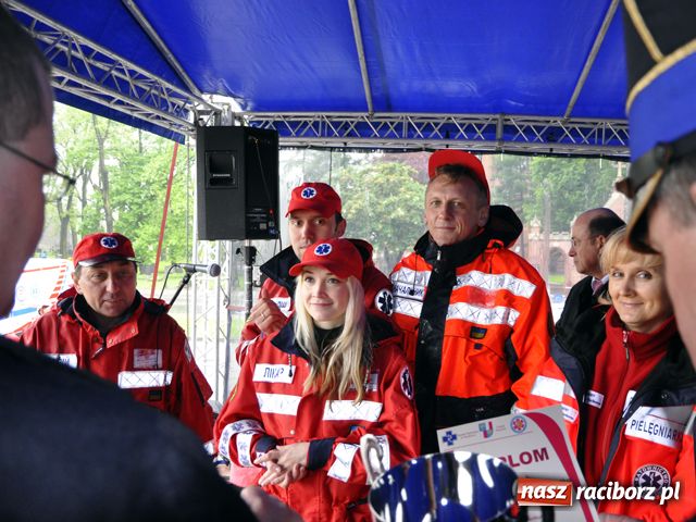 Zdjęcie w galerii na portalu naszraciborz.pl: Ratownicy odjechali z nagrodami wiadomości z regionu