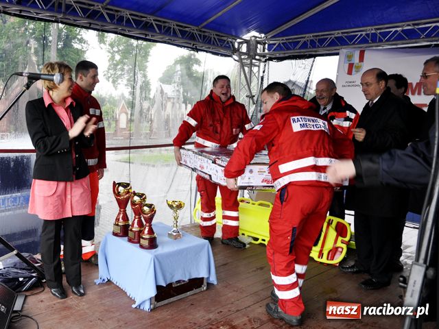 Zdjęcie w galerii na portalu naszraciborz.pl: Ratownicy odjechali z nagrodami wiadomości z regionu