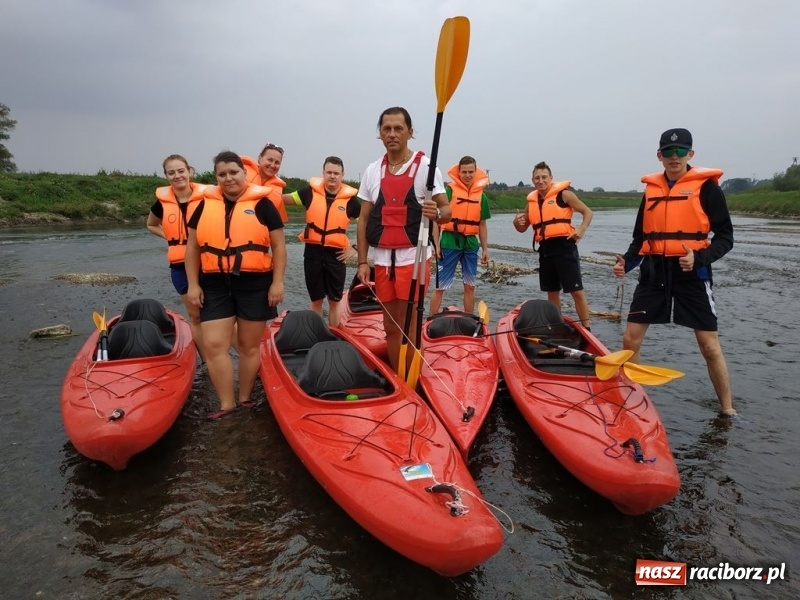 Zdjęcie w galerii na portalu naszraciborz.pl: Ratownicy raciborskiego H2Ostróg na szkoleniu kajakarskim wiadomości z regionu