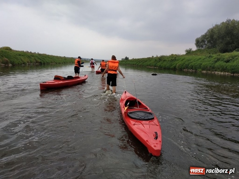 Zdjęcie w galerii na portalu naszraciborz.pl: Ratownicy raciborskiego H2Ostróg na szkoleniu kajakarskim wiadomości z regionu