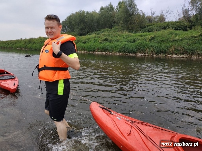 Zdjęcie w galerii na portalu naszraciborz.pl: Ratownicy raciborskiego H2Ostróg na szkoleniu kajakarskim wiadomości z regionu