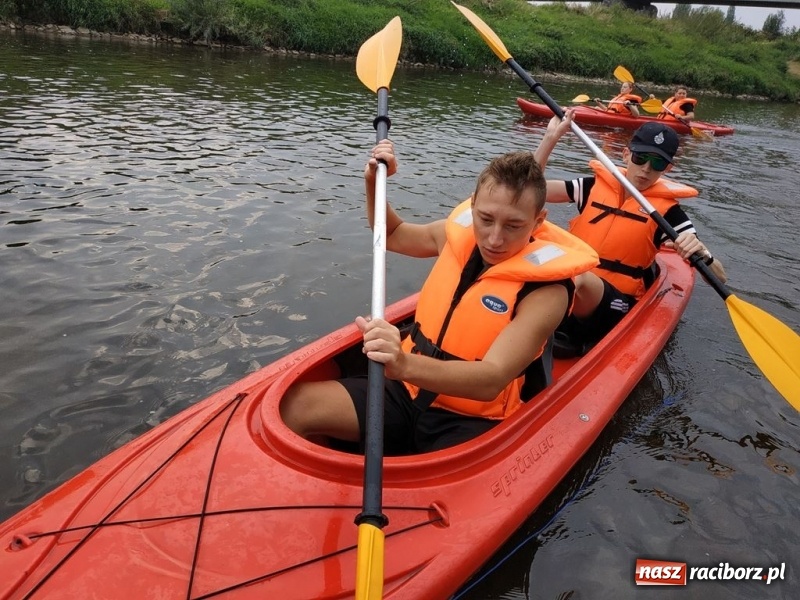 Zdjęcie w galerii na portalu naszraciborz.pl: Ratownicy raciborskiego H2Ostróg na szkoleniu kajakarskim wiadomości z regionu