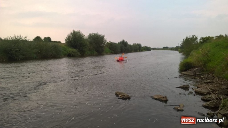 Zdjęcie w galerii na portalu naszraciborz.pl: Ratownicy raciborskiego H2Ostróg na szkoleniu kajakarskim wiadomości z regionu