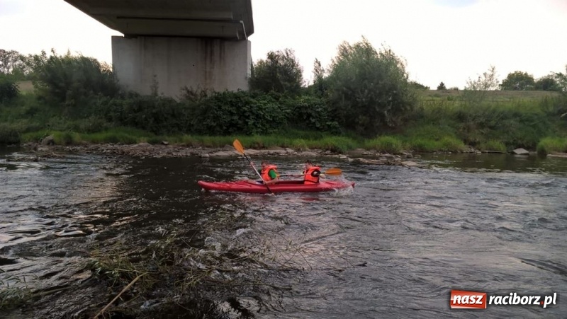 Zdjęcie w galerii na portalu naszraciborz.pl: Ratownicy raciborskiego H2Ostróg na szkoleniu kajakarskim wiadomości z regionu