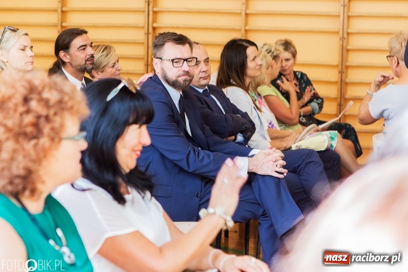Zdjęcie w galerii na portalu naszraciborz.pl: Miejska inauguracja roku szkolnego w SP 13 wiadomości z regionu