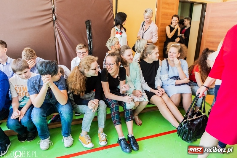 Zdjęcie w galerii na portalu naszraciborz.pl: Miejska inauguracja roku szkolnego w SP 13 wiadomości z regionu